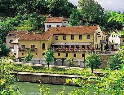 Hotel Haus Schons Mettlach Exterior photo