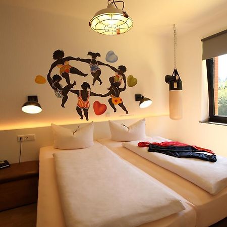Hotel Haus Schons Mettlach Exterior photo