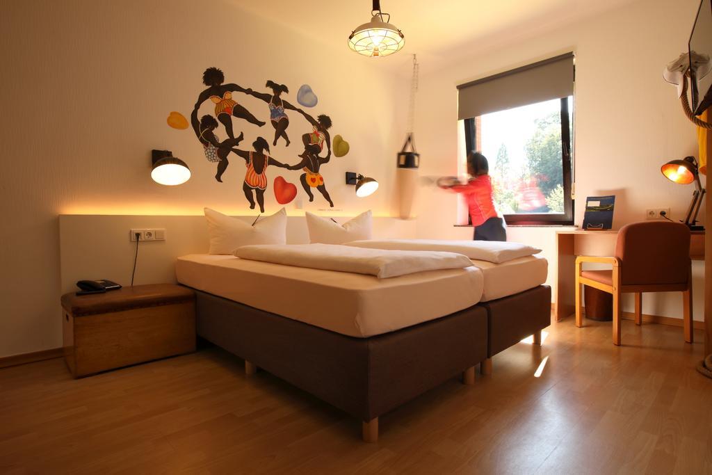 Hotel Haus Schons Mettlach Exterior photo