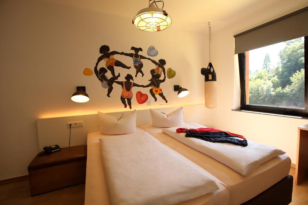Hotel Haus Schons Mettlach Exterior photo
